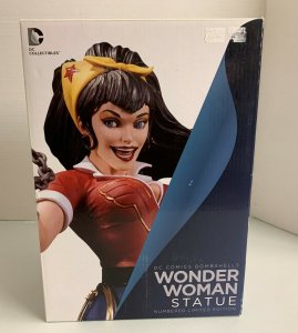 DC Comics Bombshells Wonder Woman Numbered Limited Edition Statue  