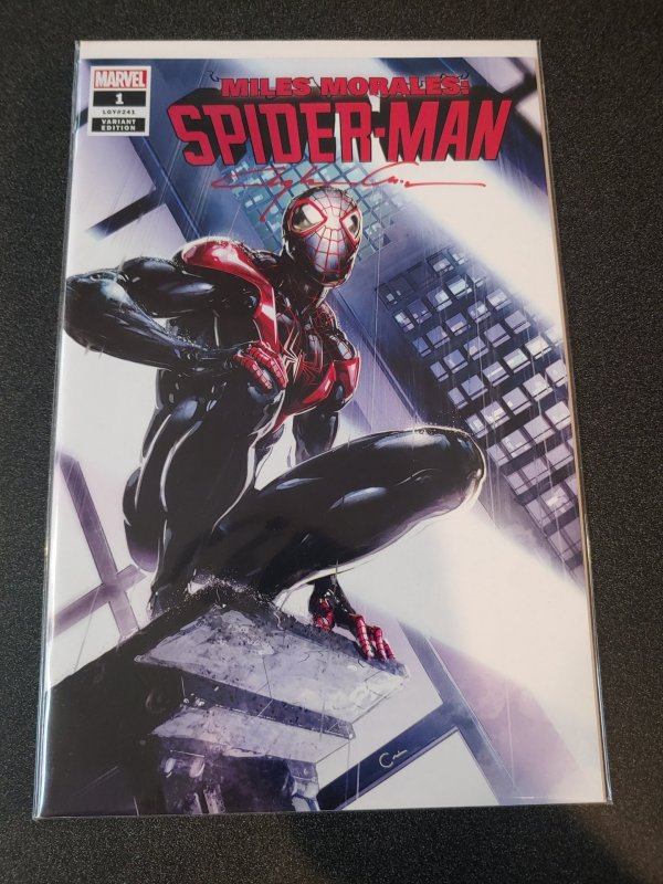 MILES MORALES SPIDER-MAN #1 SIGNED BY CLAYTON CRAIN WITH COA.