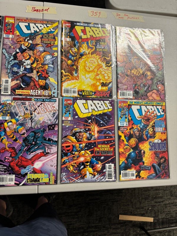 Lot of 10 Comic Lot (see pictures) 359-31