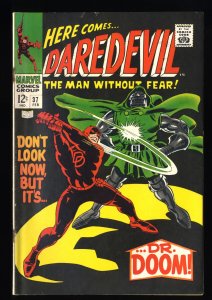 Daredevil #37 VG+ 4.5 White Pages vs. Dr. Doom! Stan Lee Story! Gene Colan!