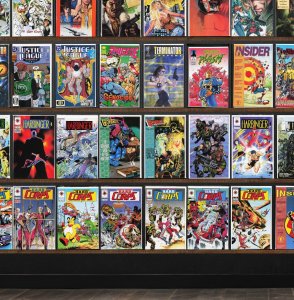 Huge Lot 150+ Comics with Harbinger, The H.A.R.D. Corps, The Malibu Sun & More!