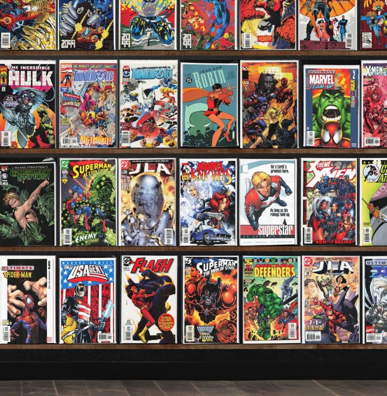 Huge Lot 140+ Comics with The Incredible Hulk, Thunderbolts & More!