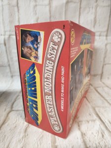 Vtg Batman Superman 1989 DC Comics Super Heroes Make Your Plaster Molding Set