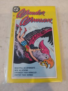 Wonder Woman DC Comics Softcover Tempo Book 1978 Grosset & Dunlap