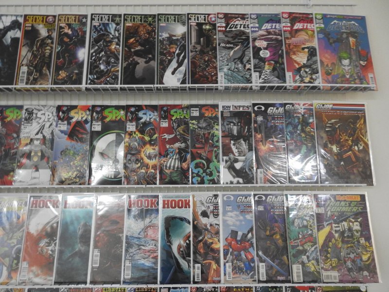 Huge Lot 130+ Comics W/Spawn, Batman, Halo, G.I.Joe+ Avg VF-NM Condition!