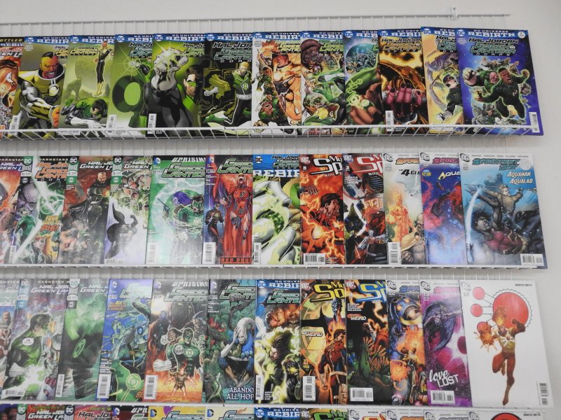 Huge Lot of 250+ DC Comics W/ Green Lantern, The Flash, Batman- AVG. VF Cond.