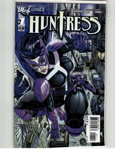 Huntress #1 (2011) Huntress