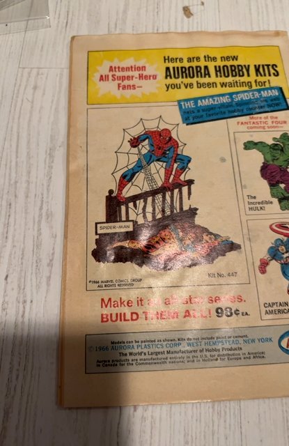 Fantastic Four #59 (1967)inhumans/Sulver surfer/Dr doom Foxing/Ripling