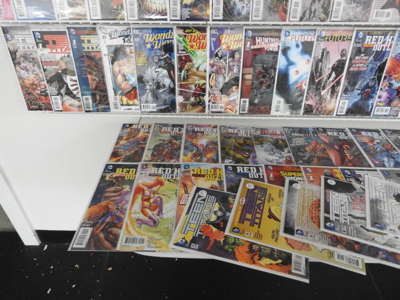 Huge Lot 160+ Comics W/ Wolverine, Birds of Prey, Teen Titans, +More Avg VF Cond