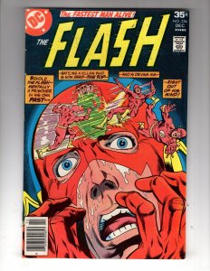 The Flash #256 (1977) 'PRISONER OF THE PAST! / ID#19