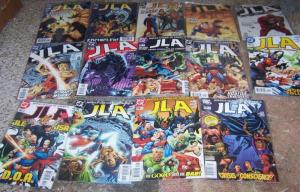 JLA LOT OF 29 ISSUES   # 16-115 dc  CRISIS  JUSTICE LEAGUE AMERICA   BATMAN 