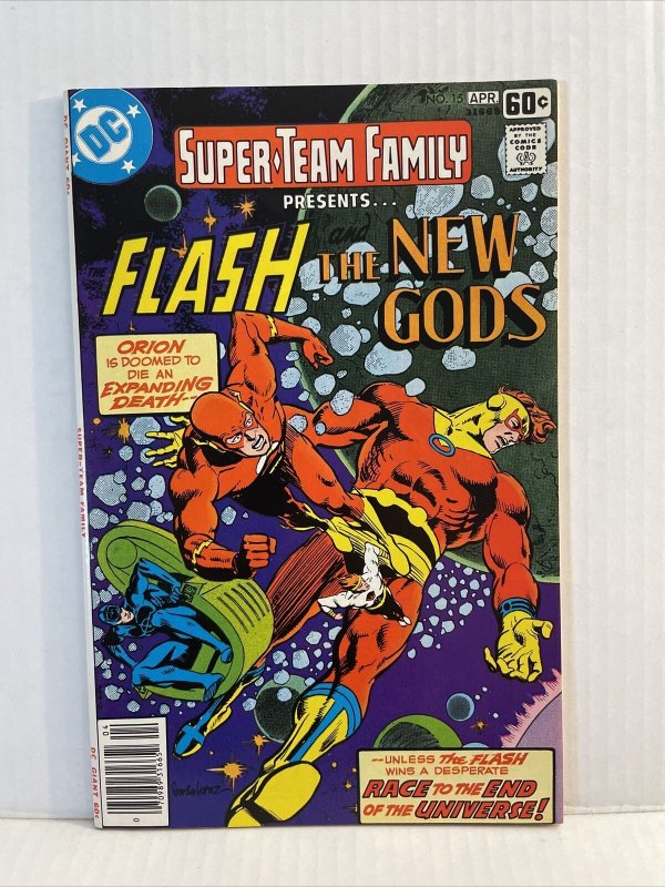 Super Team Family Presents #15 Flash And The New Gods