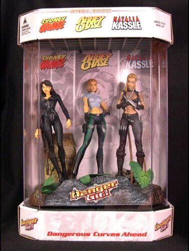 Danger Girl Special Edition Dangerous Curves Ahead 3 Figure Set - McFarlane -NEW