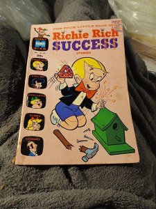 RICHIE RICH SUCCESS STORIES #30 BRONZE AGE HARVEY COMIC LIITLE DOT, LOTTA
