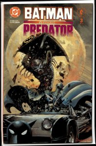Batman versus Predator [Regular] #3 Variant Cover (1992) Predator