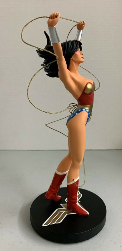 Cover Girls of the DC Universe Wonder Woman Statue 2062/5000