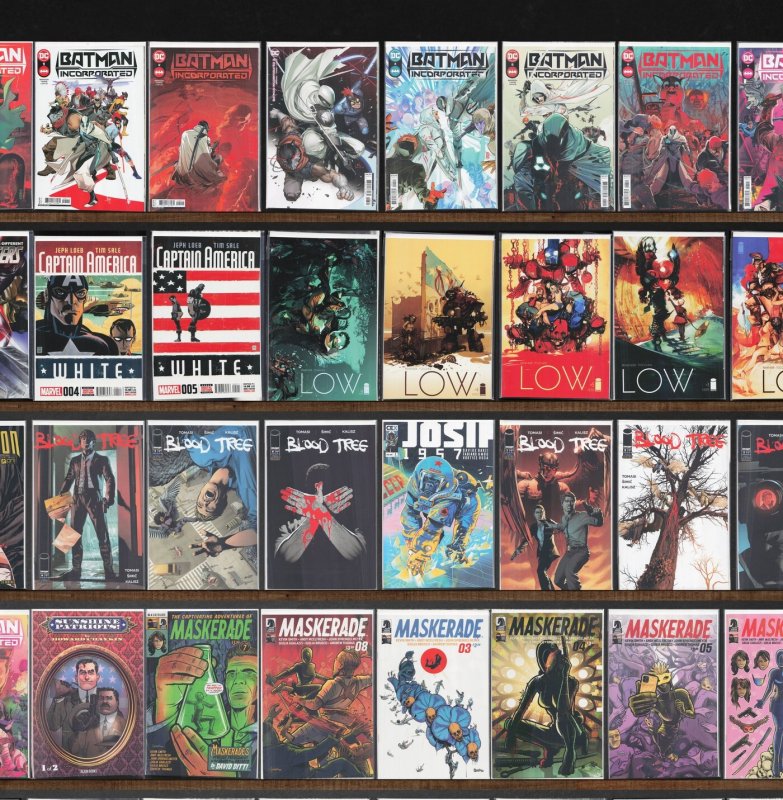 Huge Lot 140+ Comics with Manhunter, Little Monsters & More!