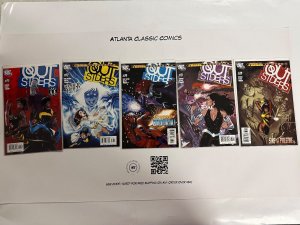 5  Outsiders DC Comic Books # 30 # 31 # 32 # 33 # 34 Batman Superman Flash 9 CT3