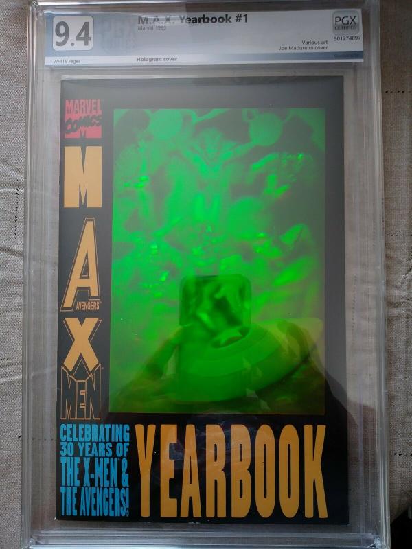 Max Avengers X-men Yearbook (Marvel) Hologram Rare HTF NM 