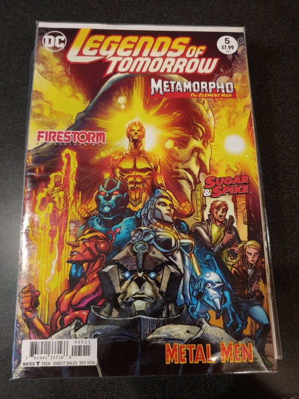 ​LEGENDS OF TOMORROW #5 OVER-SIZED ISSUE NM