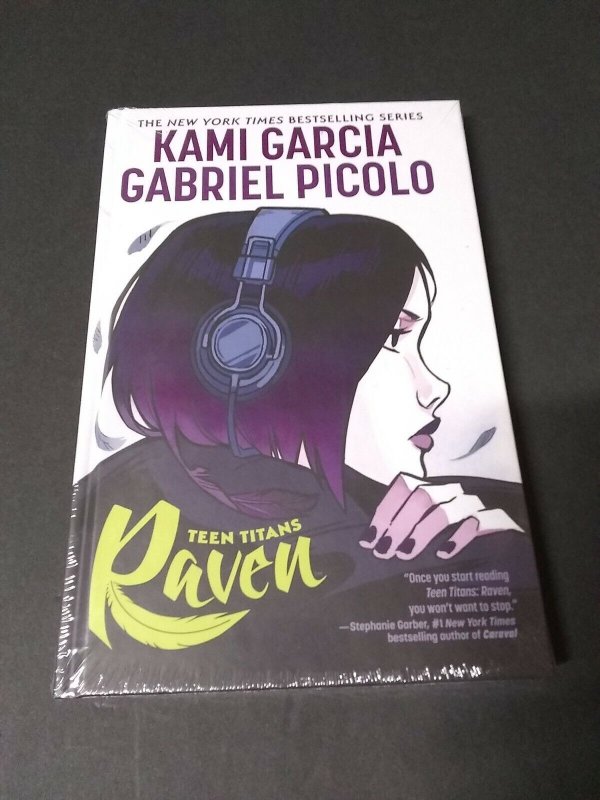 NEW 2021 Teen Titans: Raven HC Kami Garcia Gabriel Picolo