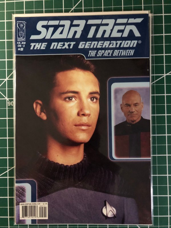 Star Trek: The Next Generation: The Space Between #1, 2, 3, 4, 5, 6 (2007)