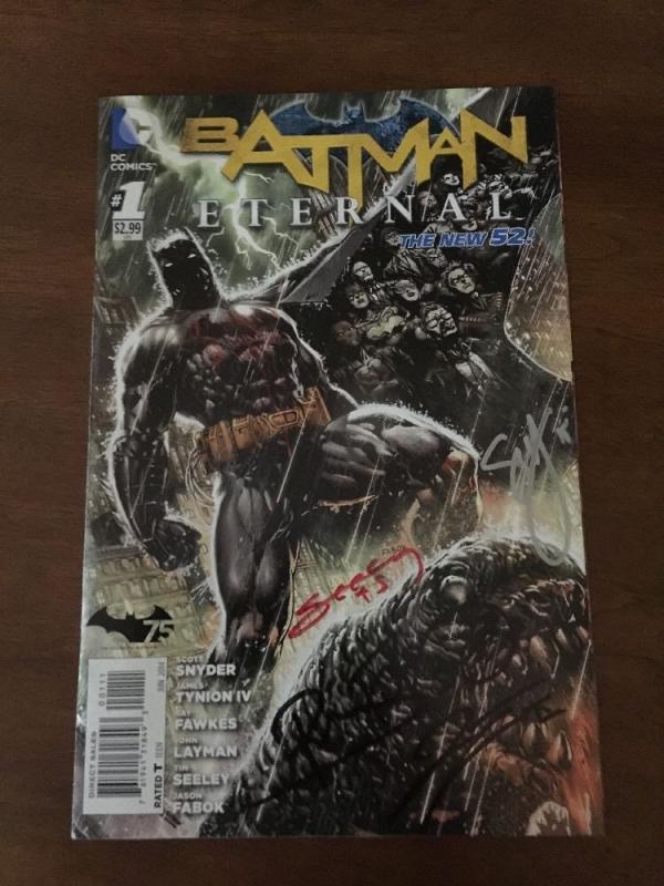 Batman Eternal 1 Nm Signed 4X Tynion Scott Snyder Fawkes Seeley At C2E2