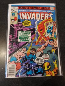 THE INVADERS #27 BRONZE AGE HIGH GRADE VF/NM