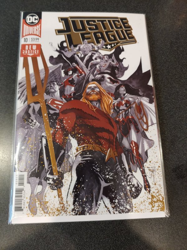 Justice League 10 Foil Variant NM