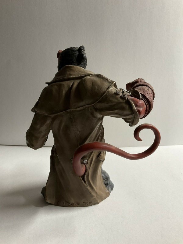 Hellboy 2004 Statue 8” Bust Model painted No Box HTF C. Elizardo Mignola 