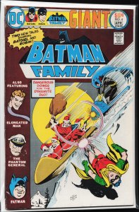 The Batman Family #4 (1976) Batgirl and Robin