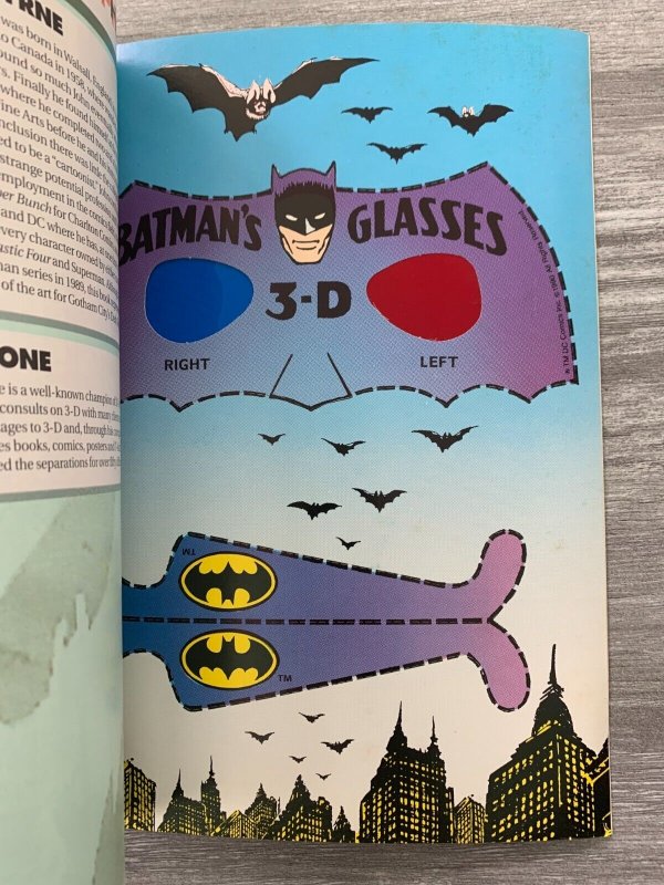 1990 BATMAN 3D by John Byrne SC FN+ 6.5 1st DC Comics Printing w/ Glasses