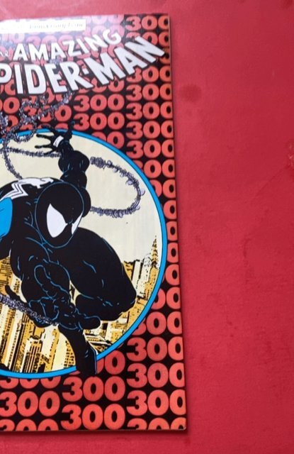 The Amazing Spider-Man #300 (1988) iconic venom key issue high grade