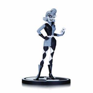 DC COMICS BLANCO Y NEGRO: estatua Harley Quinn Paul Dini era $80 