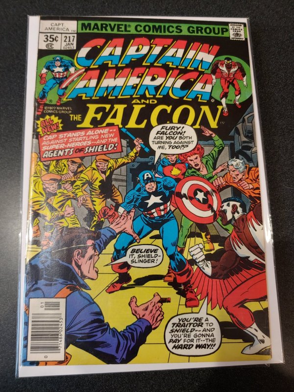 CAPTAIN AMERICA #217 F/F+ BRONZE AGE CLASSIC