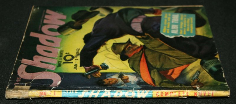 The Shadow Pulp Magazine - Alibi Trail (G/VG) January 1st 1942