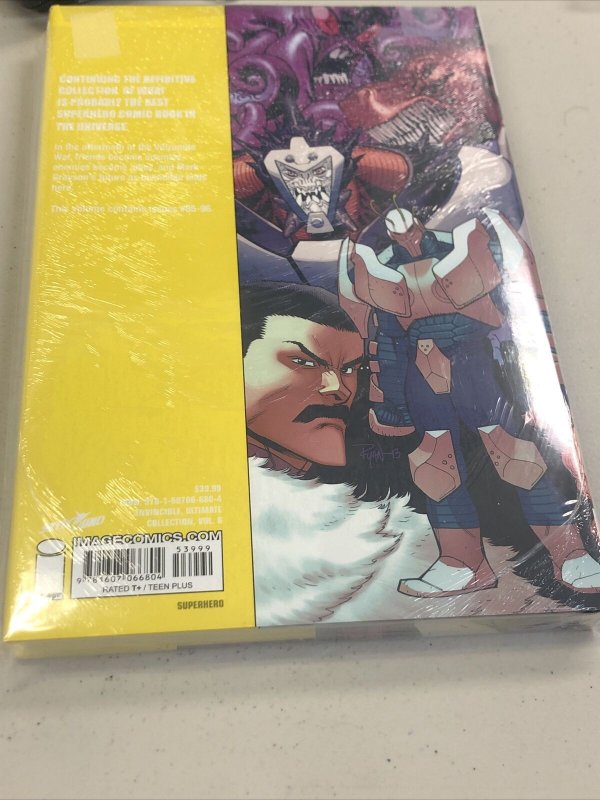 Invincible Ultimate Collection Vol.8 (2021) Image HC  Kirkman