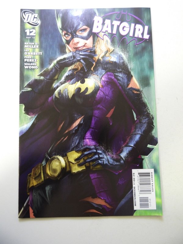 Batgirl #12 (2010) VF+ Condition