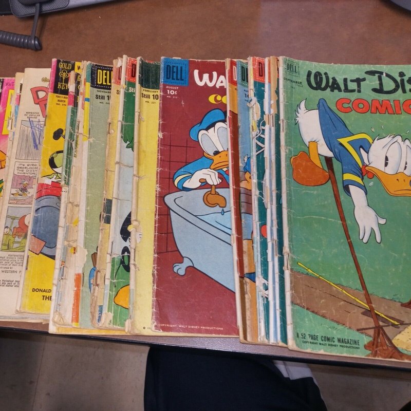 Walt Disney's Comics And Stories 25 Issue Silver Bronze Age Dell Comics Lot Run