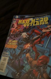 Red Hood and the Outlaws #7 (2012) Justice League 