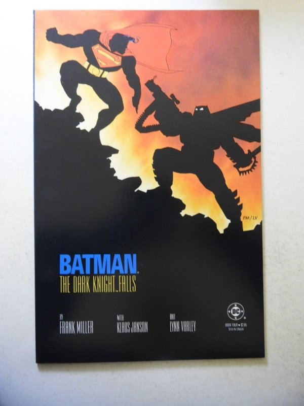 Batman: The Dark Knight #4 (1986) 1st Print VF+ Condition