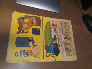 Tip Top Comics # 225, Early Peanuts Appearance! (Dell 1961) silver age 1st print