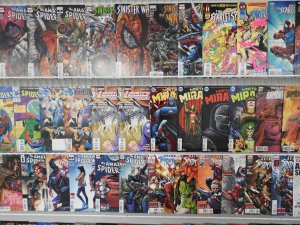 Huge Lot of 200+ Comics W/  Spiderman, Ghost Rider, +More! Avg VF Condition!