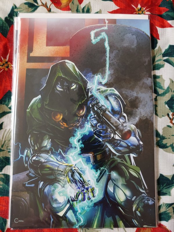 FANTASTIC FOUR #1 NM VIRGIN VARIANT CLAYTON CRAIN EXCLUSIVE DR DOOM