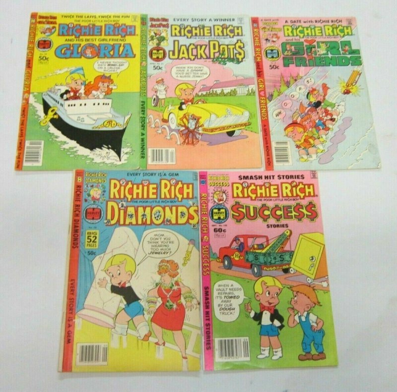 Richie Rich Harvey lot 29 different books from 15-50 cent covers (Bronze years) 