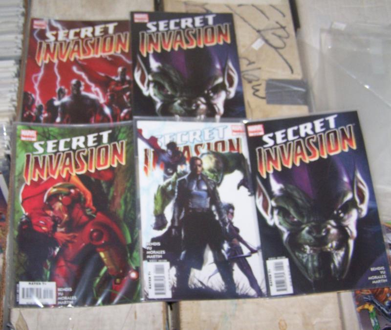 SECRET INVASION  # 1 2 4 5 5 MARVEL  BRIAN BENDIS