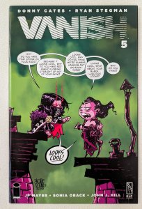 Vanish #5 Cover C (2023) NM Skottie Young Variant