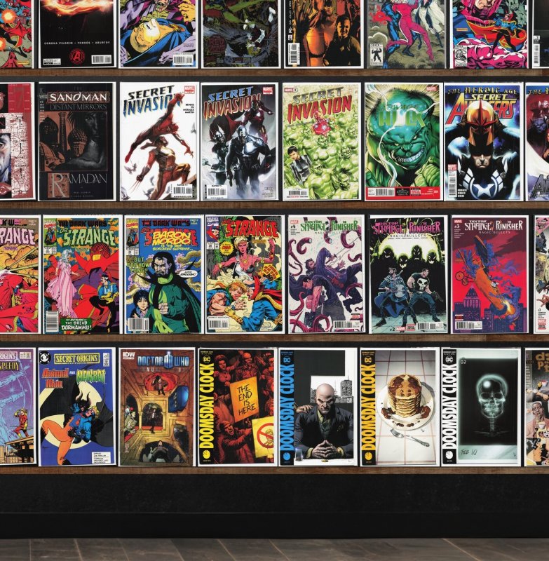 Huge Lot 150+ Comics with Doom Patrol, Doomsday Clock, Secret Invasion & More!