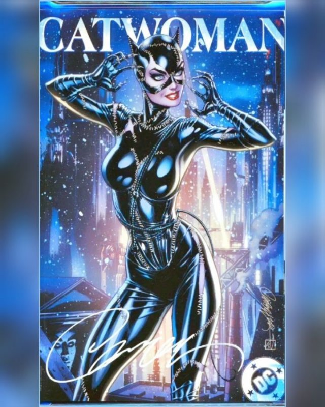 Catwoman #1 HOT! 80th Anniversary CGC Signed Campbell MICHELLE PFEIFFER VARIANT!