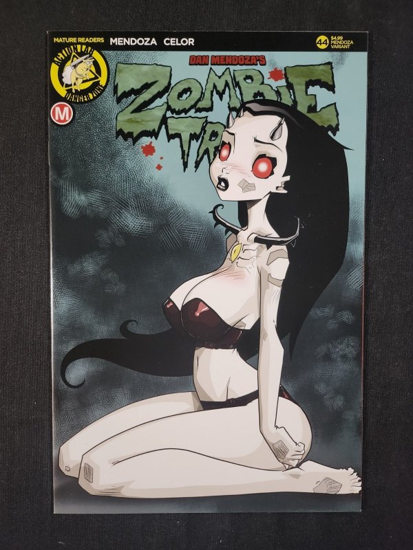 Zombie Tramp 3PC #44 - Celor Regular & Risque Var + Dan Mendoza Var (9.2ob) 2018